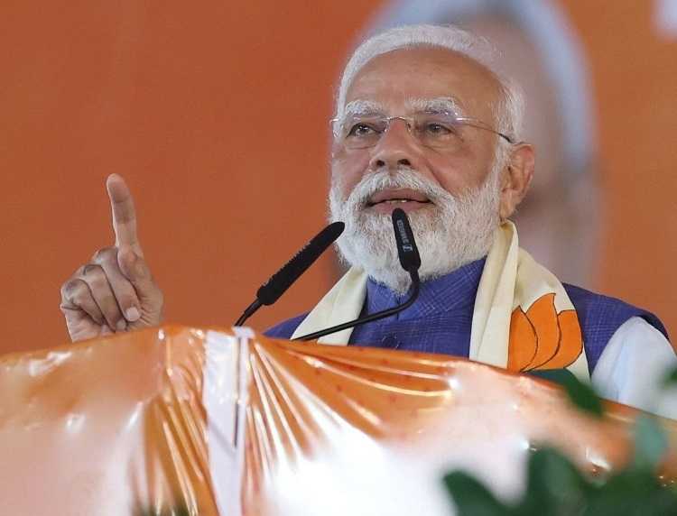 PM Modi addresses large public gatherings in Arrah and Nawada, Bihar